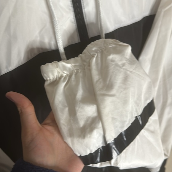 Beautiful Giant Windbreaker Men’s Size L - Picture 5 of 9